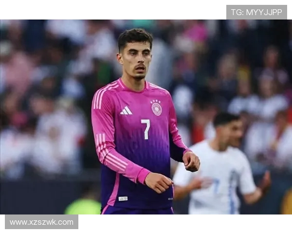 德甲球队粉色队服：德甲球队的粉色队服设计与历史背景